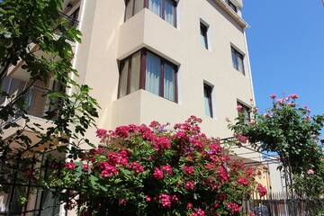 Фотографии Гостевой дом Flowers Apartments г. Несебр (Болгария) №2 Фото Гостевой дом Flowers Apartments г. Несебр 2