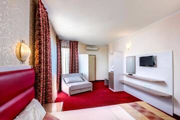 Фотографии Отель Hotel Capri г. Несебр (Болгария) №2 Фото Отель Hotel Capri г. Несебр 2