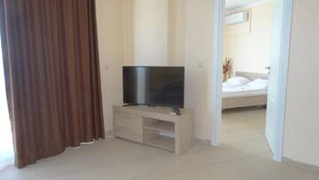 Фото номера Апартаменты с видом на море Апарт-отели Akrotiria Beach Apart Complex г. Несебр 5
