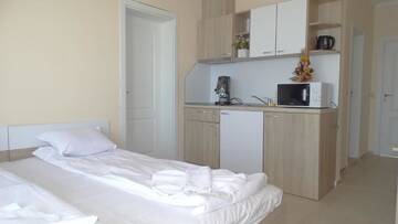 Фото номера Номер-студио с видом на море Апарт-отели Akrotiria Beach Apart Complex г. Несебр 25