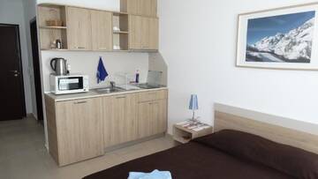 Фото номера Апартаменты-студио с видом на море Апарт-отели Akrotiria Beach Apart Complex г. Несебр 4