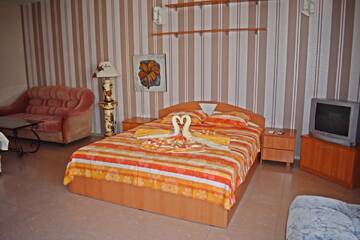 Фото номера Классический трехместный номер Гостевой дом Family House Katerini г. Несебр 6