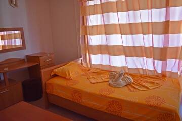 Фото номера Классический трехместный номер Гостевой дом Family House Katerini г. Несебр 2
