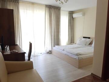 Фото номера Трехместный номер с балконом Гостевой дом Guesthouse Zanier г. Несебр 12