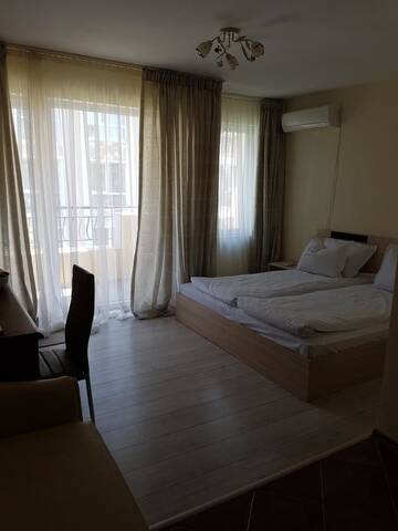 Фото номера Трехместный номер с балконом Гостевой дом Guesthouse Zanier г. Несебр 7