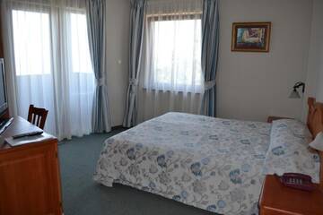 Фото номера Двухместный номер с 1 кроватью с видом на море Отель Boutique Hotel St. Stefan г. Несебр 2