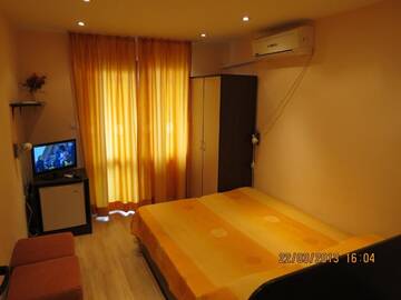 Фото номера Двухместный номер с балконом Отель Family Hotel Lebed г. Несебр 14