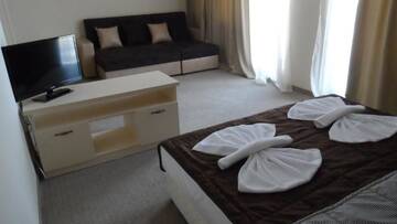 Фото номера Полулюкс с балконом (2 взрослых + 2 детей) Отель Kamenec Hotel г. Несебр 18