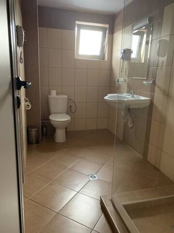 Фото номера Полулюкс без балкона (для 2 взрослых и 2 детей) Отель Kamenec Hotel г. Несебр 4