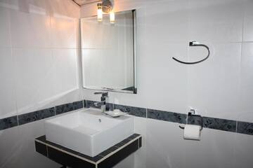 Фото номера Двухместный номер с 1 кроватью Отель Sveta Sofia Hotel г. Несебр 10